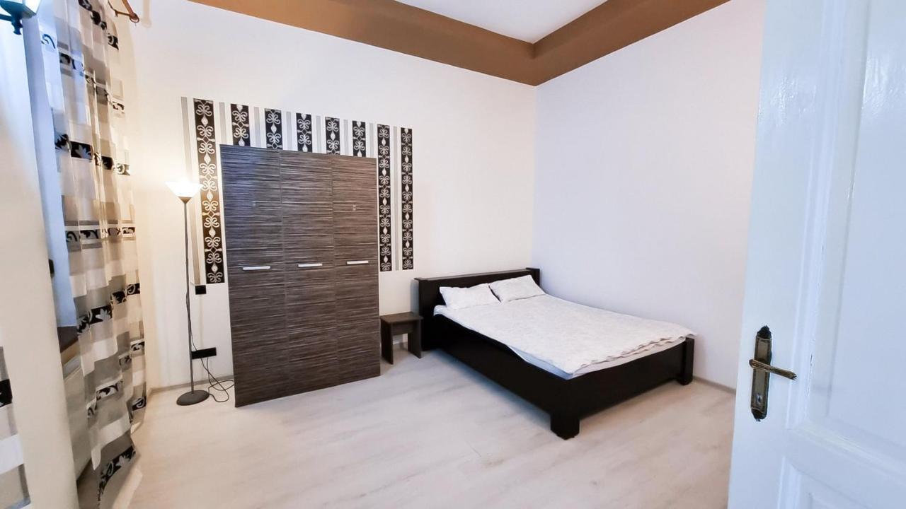 Simi Central Apartment オラデア エクステリア 写真