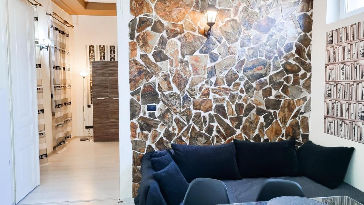 Simi Central Apartment オラデア エクステリア 写真