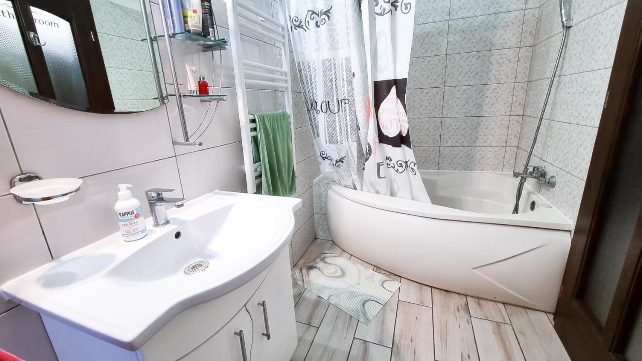 Simi Central Apartment オラデア エクステリア 写真